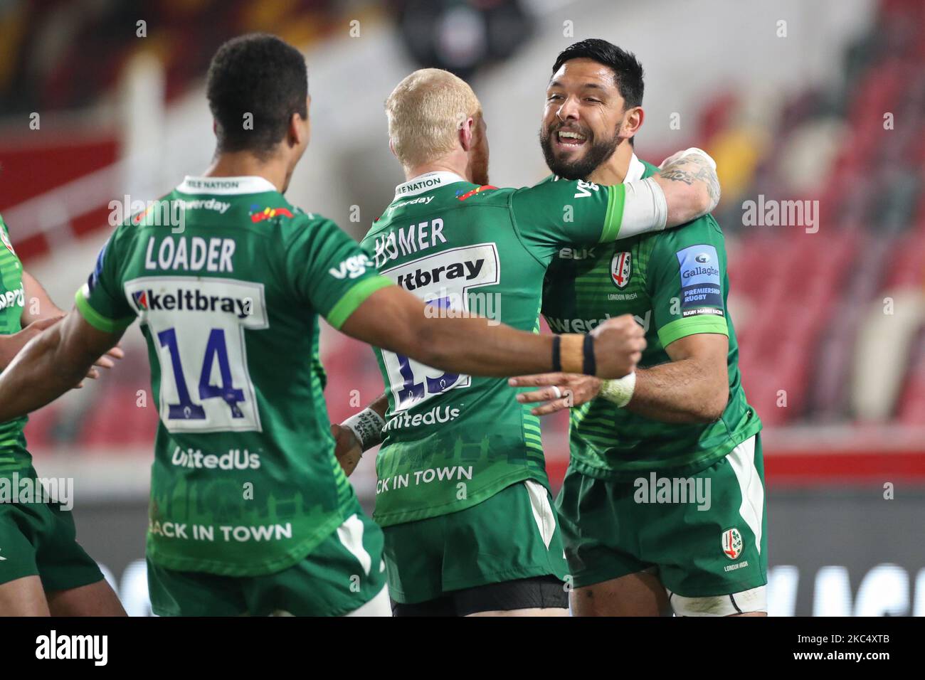 Il centro irlandese di Londra Curtis Rona celebra la sua prova durante la partita della Gallagher Premiership tra London Irish e Leicester Tigers al Brentford Community Stadium di Brentford, Londra, Inghilterra, il 29th novembre 2020. (Foto di Jon Bromley/MI News/NurPhoto) Foto Stock