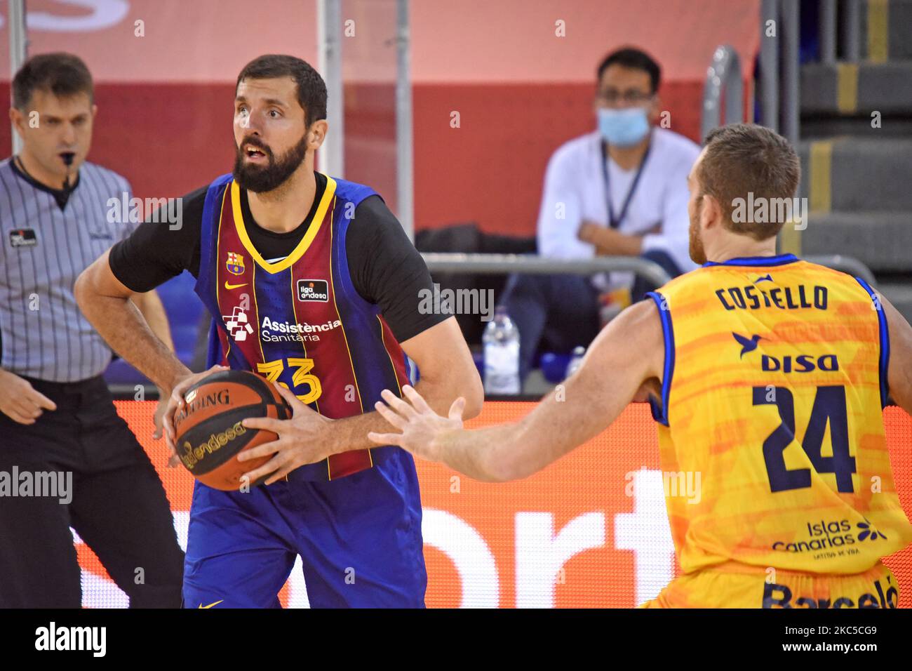 Nikola Mirotic durante la partita tra il FC Barcelona e il Club Baloncesto Gran Canaria, corrispondente alla settimana 13 della Liga Endesa, giocata al Palau Blaugrana, il 06th dicembre 2020, a Barcellona, Spagna. (Foto di Noelia Deniz/Urbanandsport/NurPhoto) Foto Stock