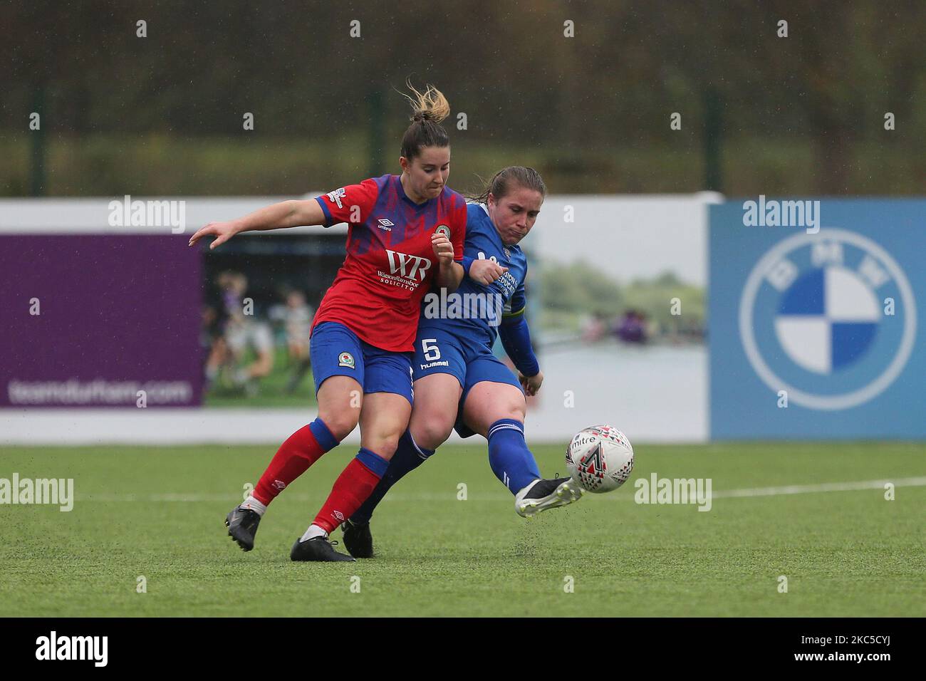 Durante la partita del campionato delle donne fa tra il Durham Women FC e i Blackburn Rovers al castello di Maiden, a Durham City, domenica 6th dicembre 2020. (Foto di Mark Fletcher/MI News/NurPhoto) Foto Stock