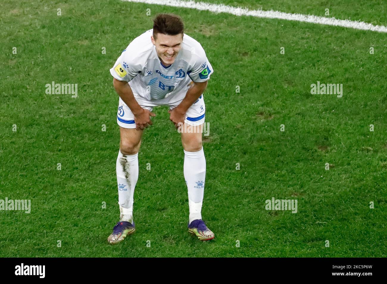 Vyacheslav Grulyov di Dynamo Mosca reagisce durante la partita della Premier League russa tra il FC Zenit San Pietroburgo e il FC Dynamo Mosca il 12 dicembre 2020 alla Gazprom Arena di San Pietroburgo, Russia. (Foto di Mike Kireev/NurPhoto) Foto Stock