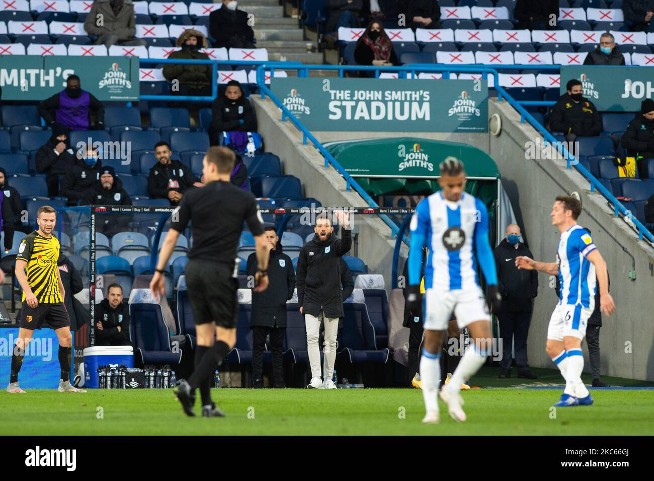 Carlos Corberán, responsabile della città di Huddersfield, durante la partita del Campionato Sky Bet tra Huddersfield Town e Watford allo stadio John Smith di Huddersfield sabato 19th dicembre 2020. (Foto di Pat Scaasi/MI News/NurPhoto) Foto Stock