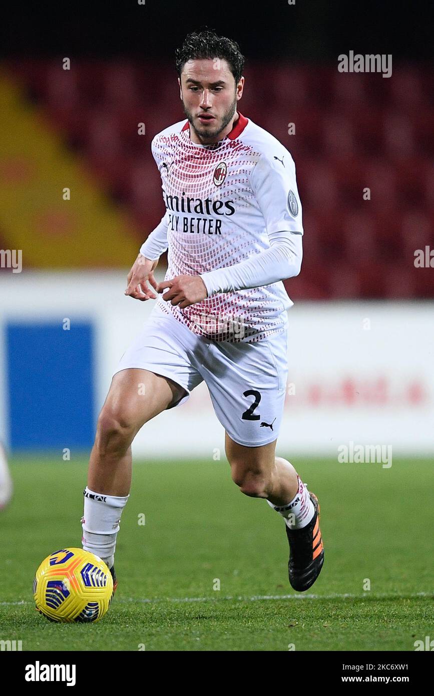 Davide Calabria dell'AC Milan durante la Serie Un incontro tra Benevento Calcio e AC Milan allo Stadio Ciro Vigorito, Benevento, Italia il 3 gennaio 2021. (Foto di Giuseppe Maffia/NurPhoto) Foto Stock