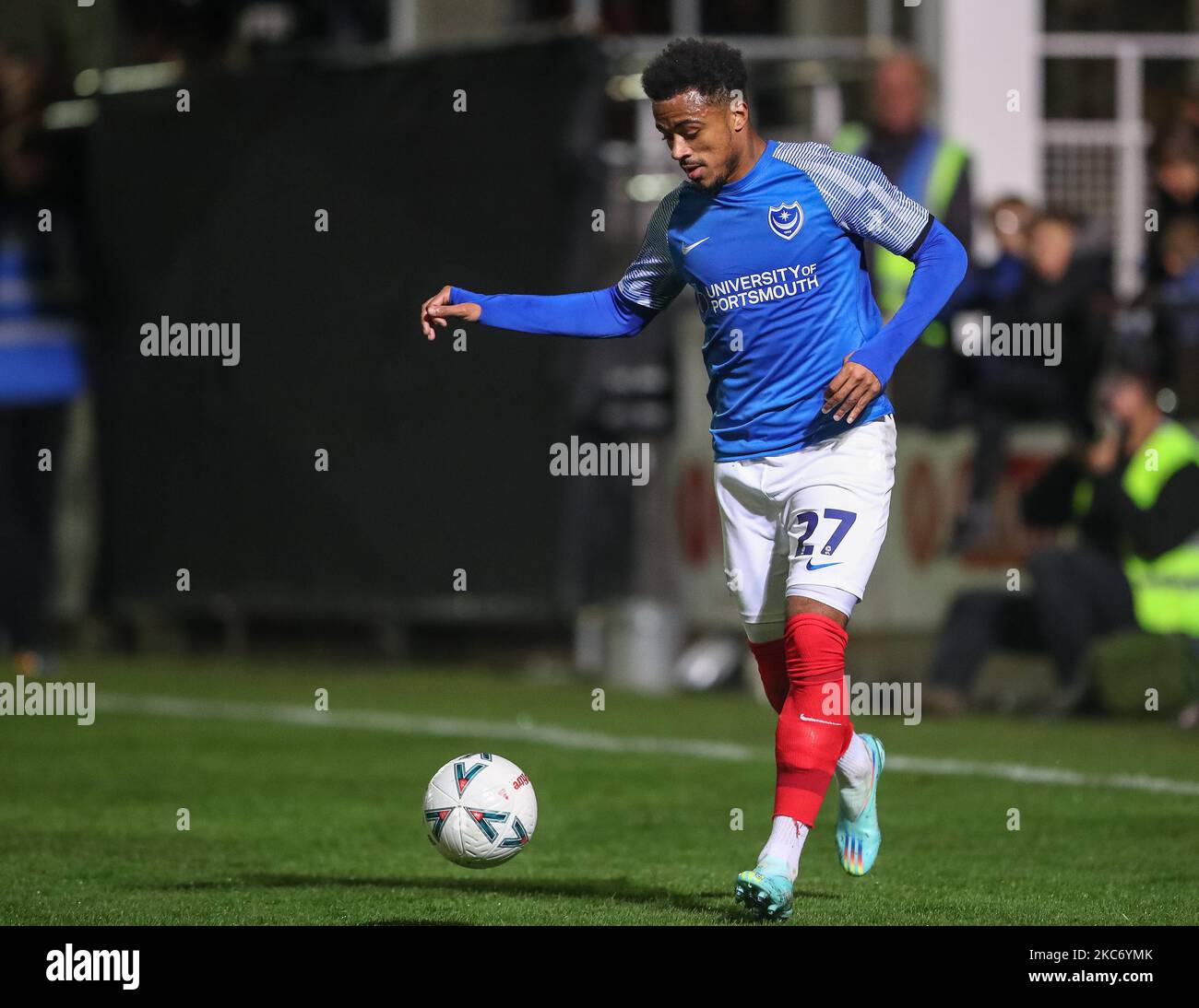 Josh Koroma #27 di Portsmouth durante la partita della Emirates fa Cup First Round Hereford FC vs Portsmouth a Edgar Street, Hereford, Regno Unito, 4th novembre 2022 (Foto di Gareth Evans/News Images) Foto Stock