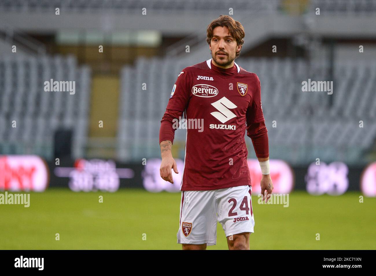 Simone Verdi del Torino FC durante la Serie Una partita di calcio tra Torino FC e Hellas Verona FC allo Stadio Olimpico Grande Torino il 6 gennaio 2021 a Torino. Gli stadi sportivi in Italia restano soggetti a rigorose restrizioni a causa della pandemia di Coronavirus, in quanto le leggi governative di allontanamento sociale vietano ai fan di entrare nei locali, con conseguente gioco a porte chiuse (Foto di Alberto Gandolfo/NurPhoto) Foto Stock