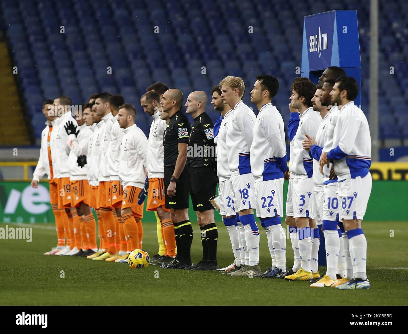 Juventus Team e Sampdoria Team durante la Serie Un incontro tra Sampdoria e Juventus allo Stadio Luigi Ferraris il 30 gennaio 2021 a Genova. (Foto di Loris Roselli/NurPhoto). Foto Stock