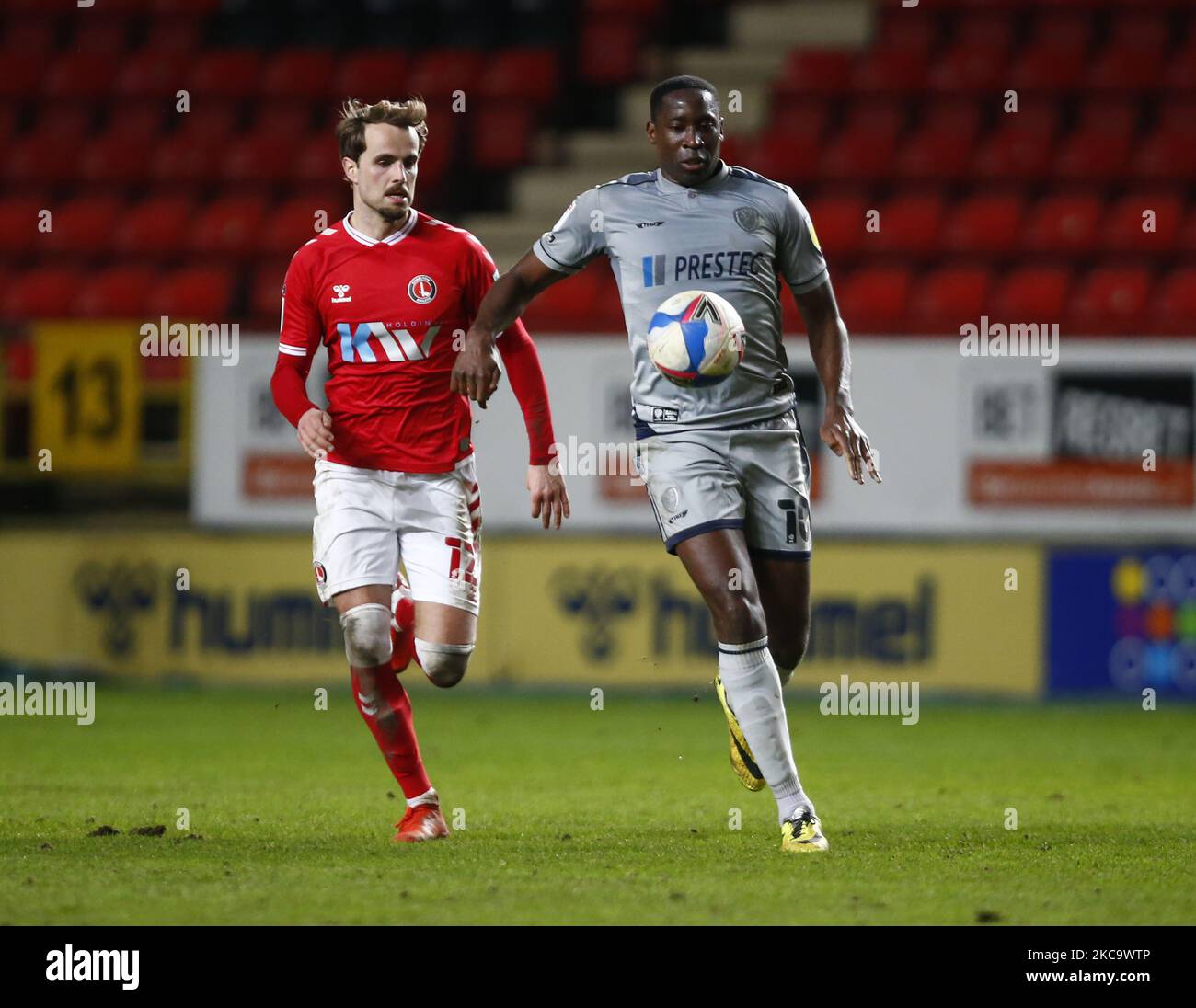 Lucas Akins di Burton Albion durante la Sky Bet League One tra Charlton Athletic e Burton Albion2at The Valley, Woolwich il 23rd febbraio 2021 (Photo by Action Foto Sport/NurPhoto) Foto Stock