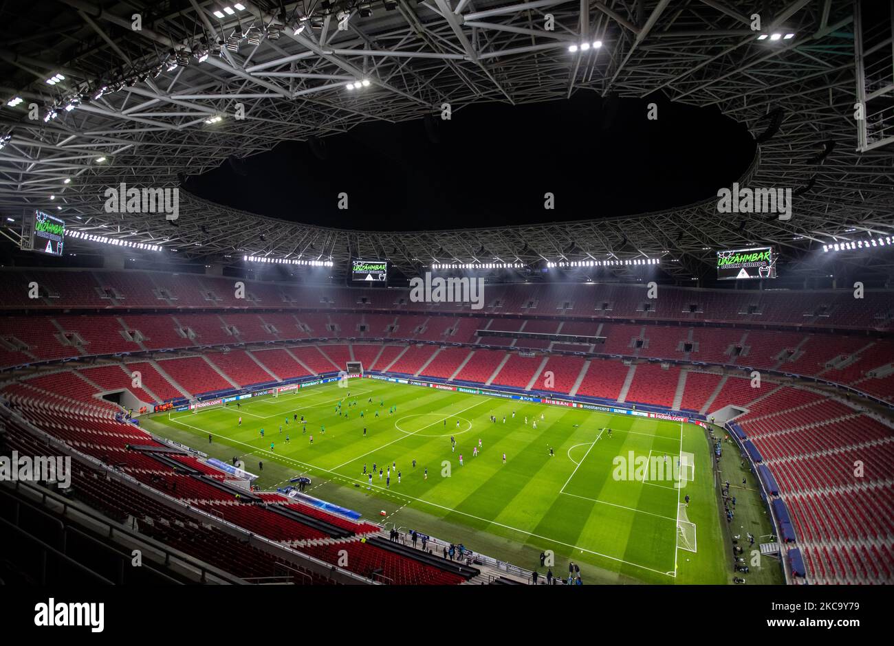 Stadion vista prima del VfL Borussia Mönchengladbach vs Manchester City UEFA Champions League 16, 1st tappa a Puskás Aréna il 24 febbraio 2021 a Budapest, Ungheria. (Foto di Robert Szaniszló/NurPhoto) Foto Stock
