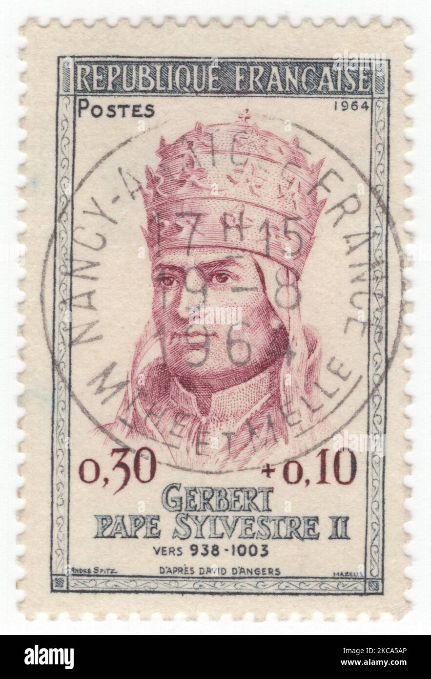 FRANCIA - 1964 giugno 1: Un francobollo semi-postale di ardesia e claret da 30 più 10 centesimi raffigurante il ritratto di Papa Sylvester II (Gerbert). La sovrappressione era per la Croce Rossa Foto Stock