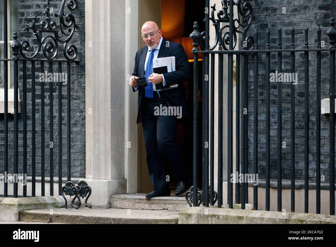 Il Ministro per l'implementazione dei vaccini Covid Nadhim Zahawi lascia 10 Downing Street a Londra, Inghilterra, il 2 marzo 2021. (Foto di David Cliff/NurPhoto) Foto Stock
