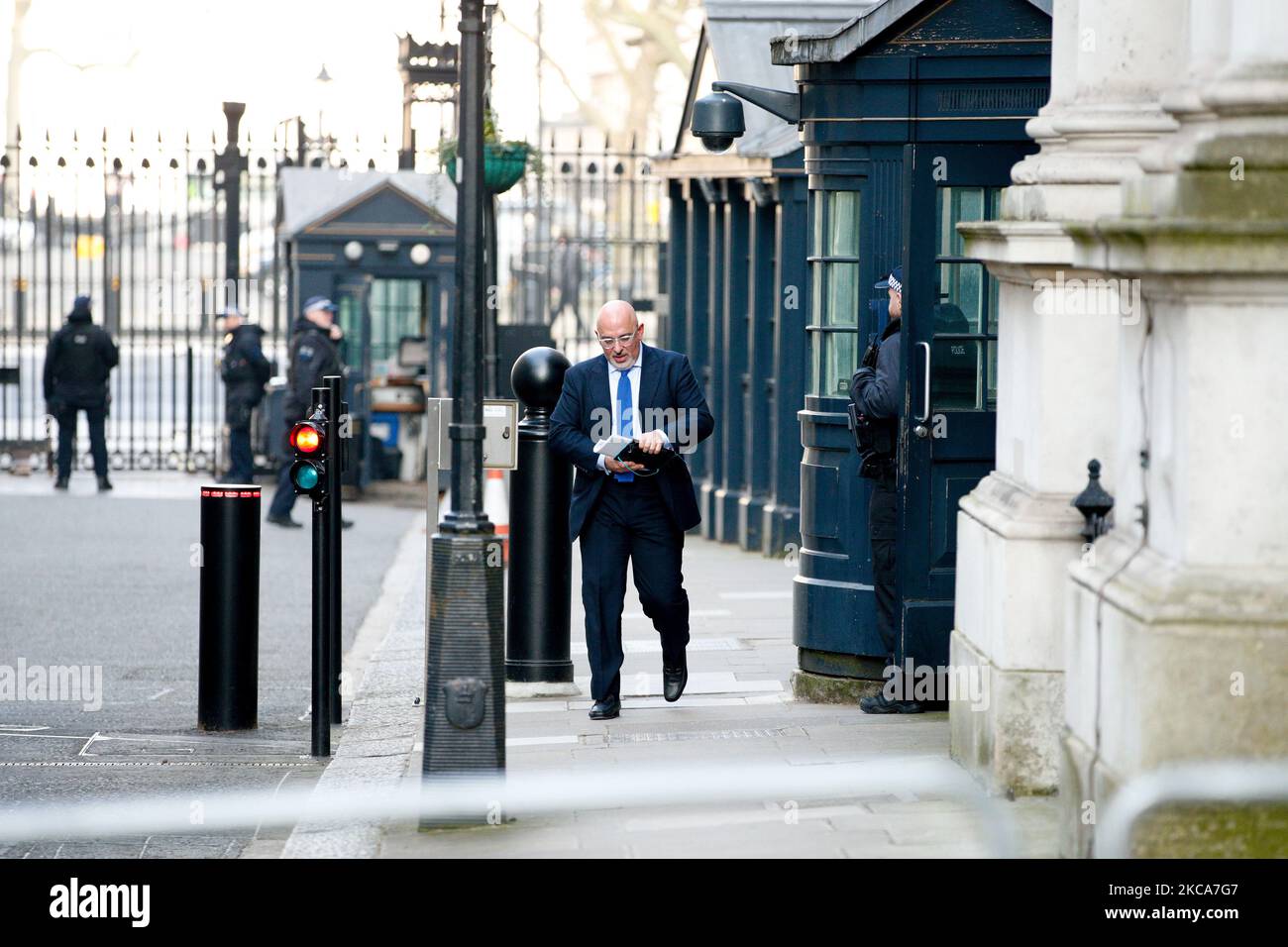 Il Ministro dell'implementazione dei vaccini Covid Nadhim Zahawi sale a Downing Street a Londra, Inghilterra, il 2 marzo 2021. (Foto di David Cliff/NurPhoto) Foto Stock