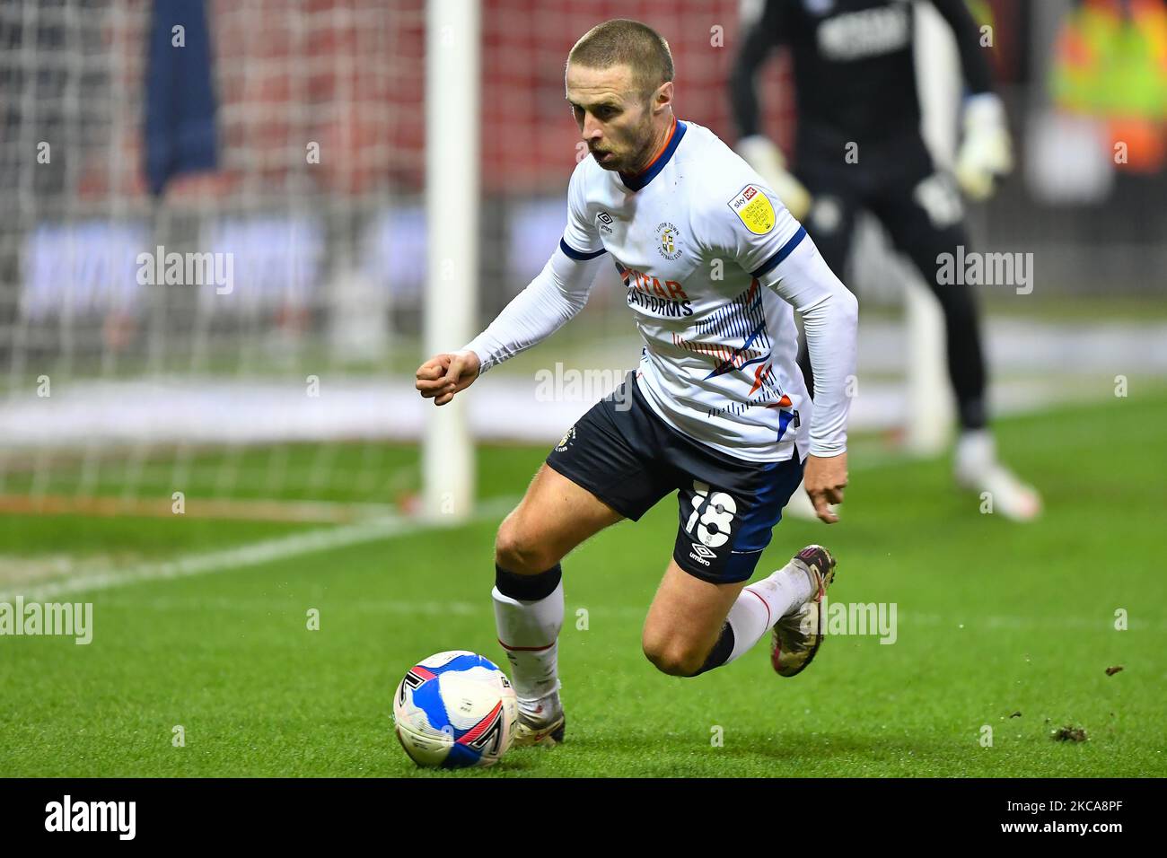 Jordan Clark di Luton Town in azione durante la partita del Campionato Sky Bet tra Nottingham Forest e Luton Town presso il City Ground di Nottingham martedì 2nd marzo 2021. (Foto di Jon Hobley/MI News/NurPhoto) Foto Stock