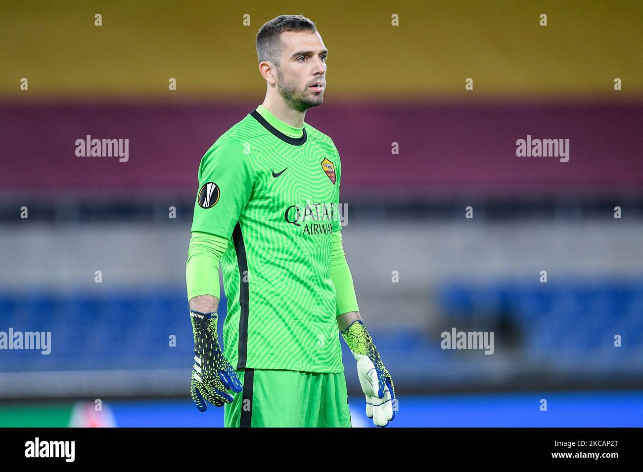 Pau Lopez di AS Roma guarda avanti durante la partita della UEFA Europa League Round del 16 tra AS Roma e Shakhtar Donetsk allo Stadio Olimpico, Roma, Italia, il 11 marzo 2021. (Foto di Giuseppe Maffia/NurPhoto) Foto Stock