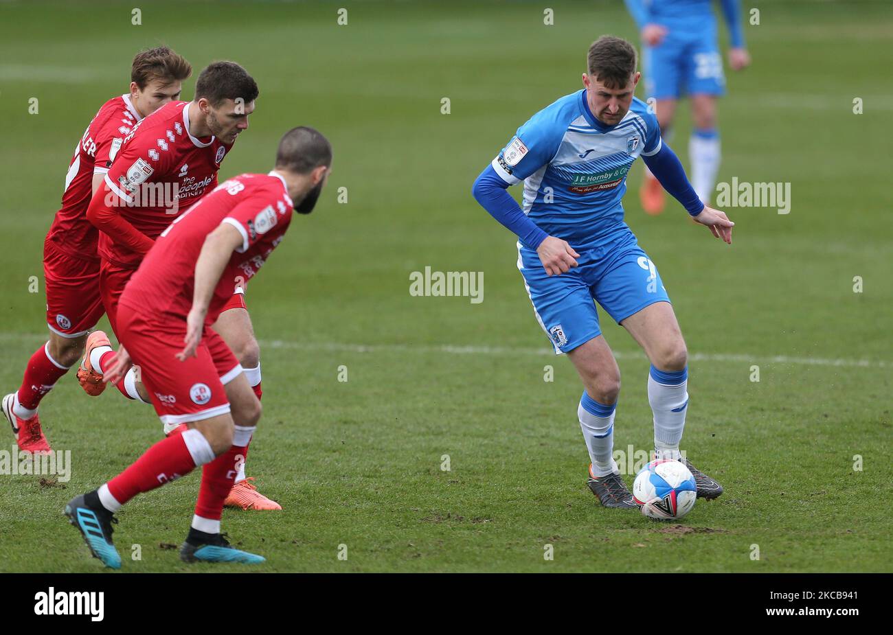 Scott Quigley of Barrow durante la partita della Sky Bet League 2 tra Barrow e Crawley Town presso Holker Street, Barrow-in-Furness sabato 20th marzo 2021. (Foto di Mark Fletcher/MI News/NurPhoto) Foto Stock