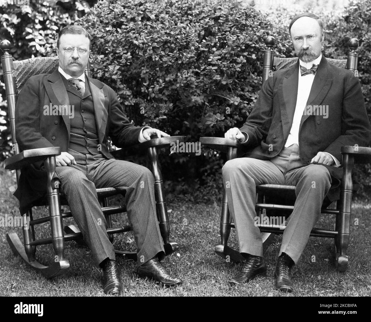 Il Presidente Theodore Roosevelt accompagnato dal suo Vice Presidente Charles W. Fairbanks. Foto Stock