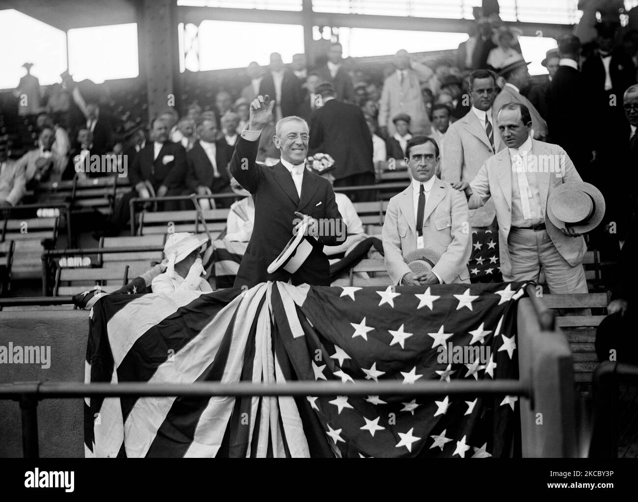 Il presidente Woodrow Wilson si è divertita con una partita di baseball professionale, 1914. Foto Stock