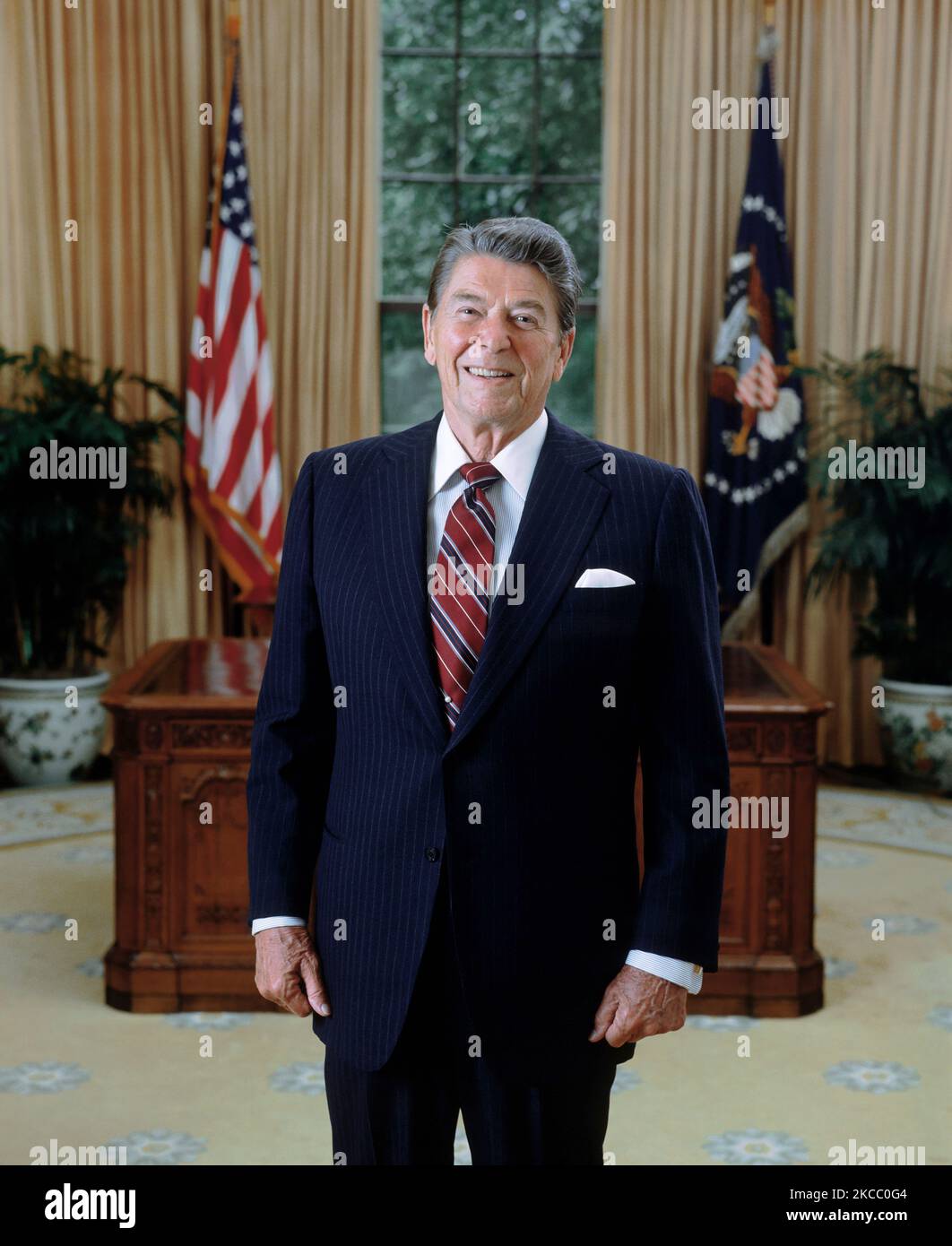 Ritratto presidenziale di Ronald Reagan nell'ufficio ovale della Casa Bianca. Foto Stock