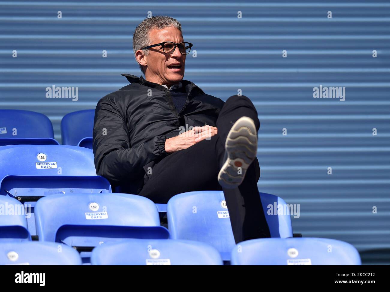 Keith Curle di Oldham Athletic (Manager) prima della partita della Sky Bet League 2 tra Oldham Athletic e Stevenage al Boundary Park di Oldham venerdì 2nd aprile 2021. (Foto di Eddie Garvey/MI News/NurPhoto) Foto Stock