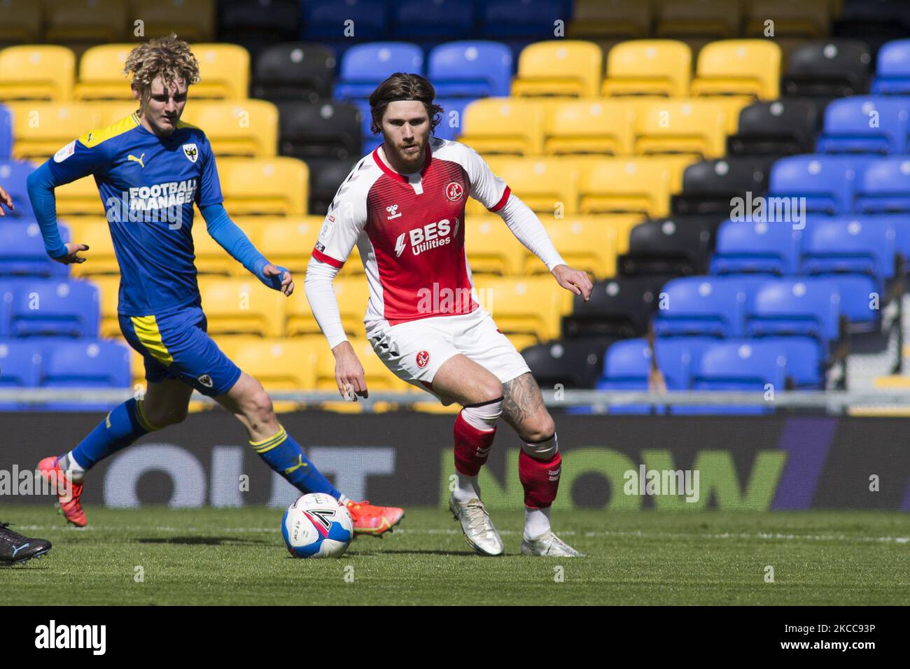 WES Burns di Fleetwood Town controlla la palla durante la partita della Sky Bet League 1 tra AFC Wimbledon e Fleetwood Town a Plough Lane, Wimbledon, Londra, Regno Unito il 5th aprile 2021. (Foto di Federico Maranesi/MI News/NurPhoto) Foto Stock