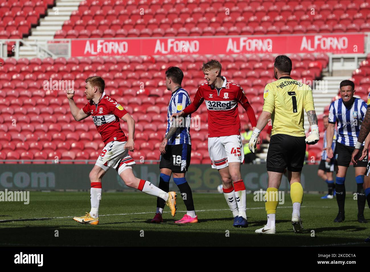 Il Duncan Watmore di Middlesbrough festeggia dopo aver segnato il terzo gol durante la partita del campionato Sky Bet tra Middlesbrough e Sheffield Mercoledì al Riverside Stadium, Middlesbrough, il 24th aprile 2021. (Foto di Mark Fletcher/MI News/NurPhoto) Foto Stock