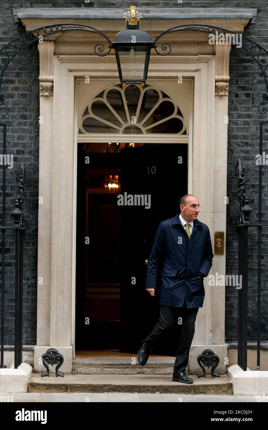 DaN Rosenfield, Capo di Stato maggiore del primo ministro britannico Boris Johnson, lascia 10 Downing Street a Londra, Inghilterra, il 28 aprile 2021. (Foto di David Cliff/NurPhoto) Foto Stock