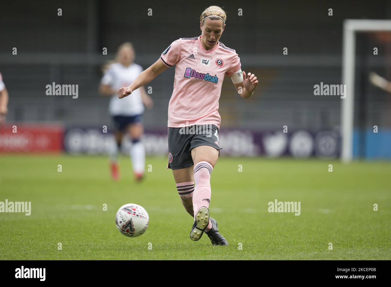 Leandra Little (Sheffield) controlla la palla durante l'appuntamento della fa Womens Cup 2020-21 tra Tottenham Hotspur e Sheffield United all'Hive il 16 maggio 2021 a Barnet, Inghilterra. (Foto di Federico Guerra Moran/NurPhoto) Foto Stock