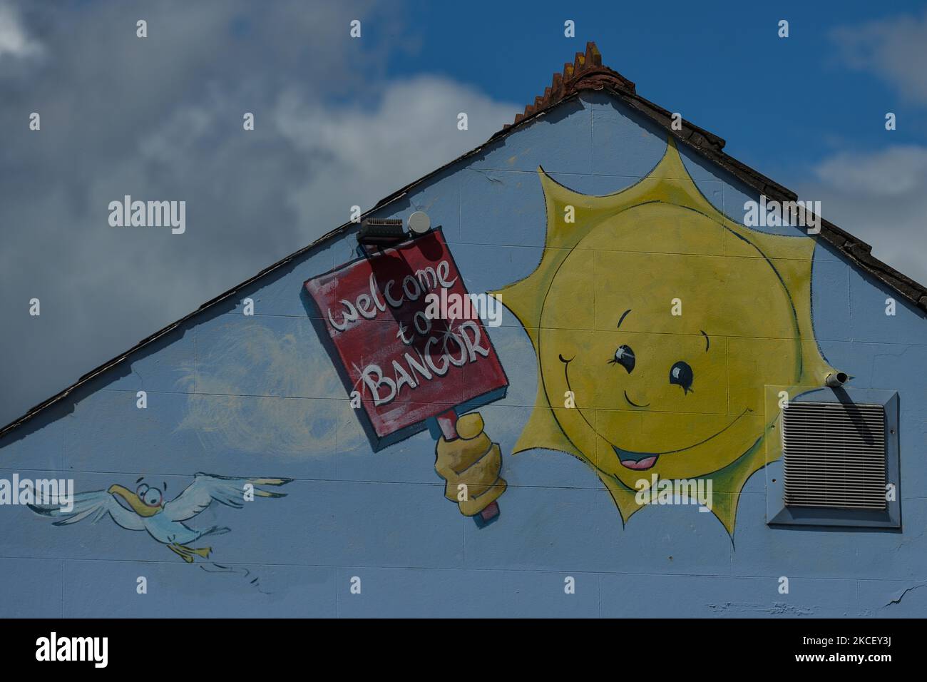 Un murale 'Benvenuti a Bangor' visto nel centro della citta' di Bangor. Mercoledì 19 maggio 2021, a Bangor, County Down, Irlanda del Nord (foto di Artur Widak/NurPhoto) Foto Stock