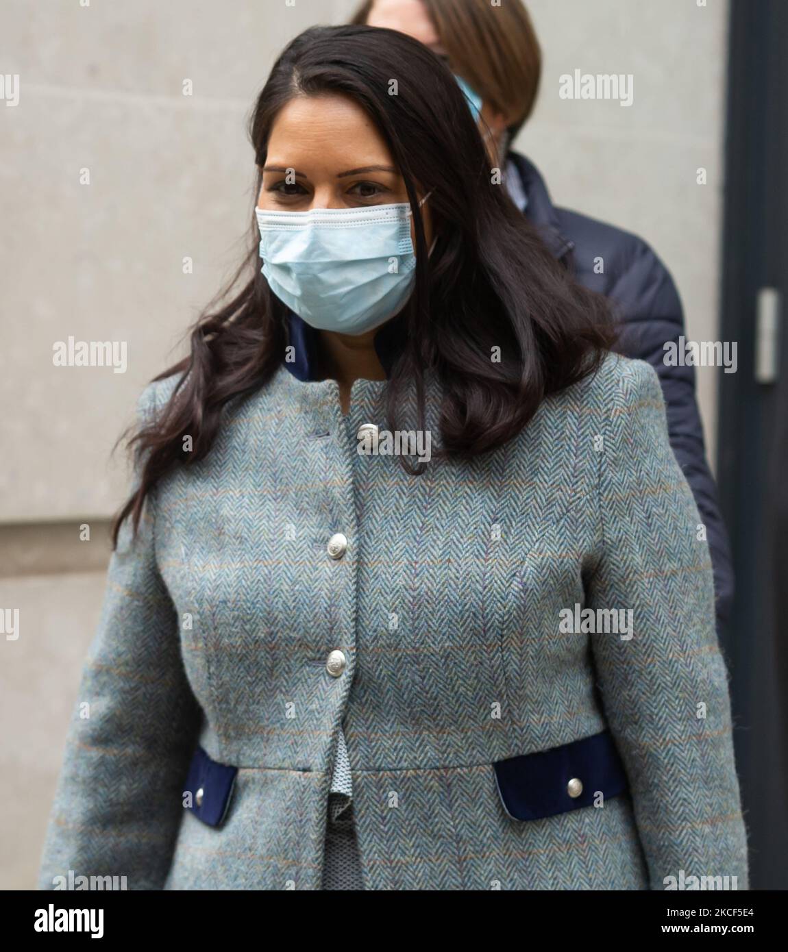 Il segretario di casa Priti Patel parte dopo lo spettacolo di Andrew Marr alla Wogan House, Londra, domenica 23rd maggio 2021. (Foto di Tejas Sandhu/MI News/NurPhoto) Foto Stock