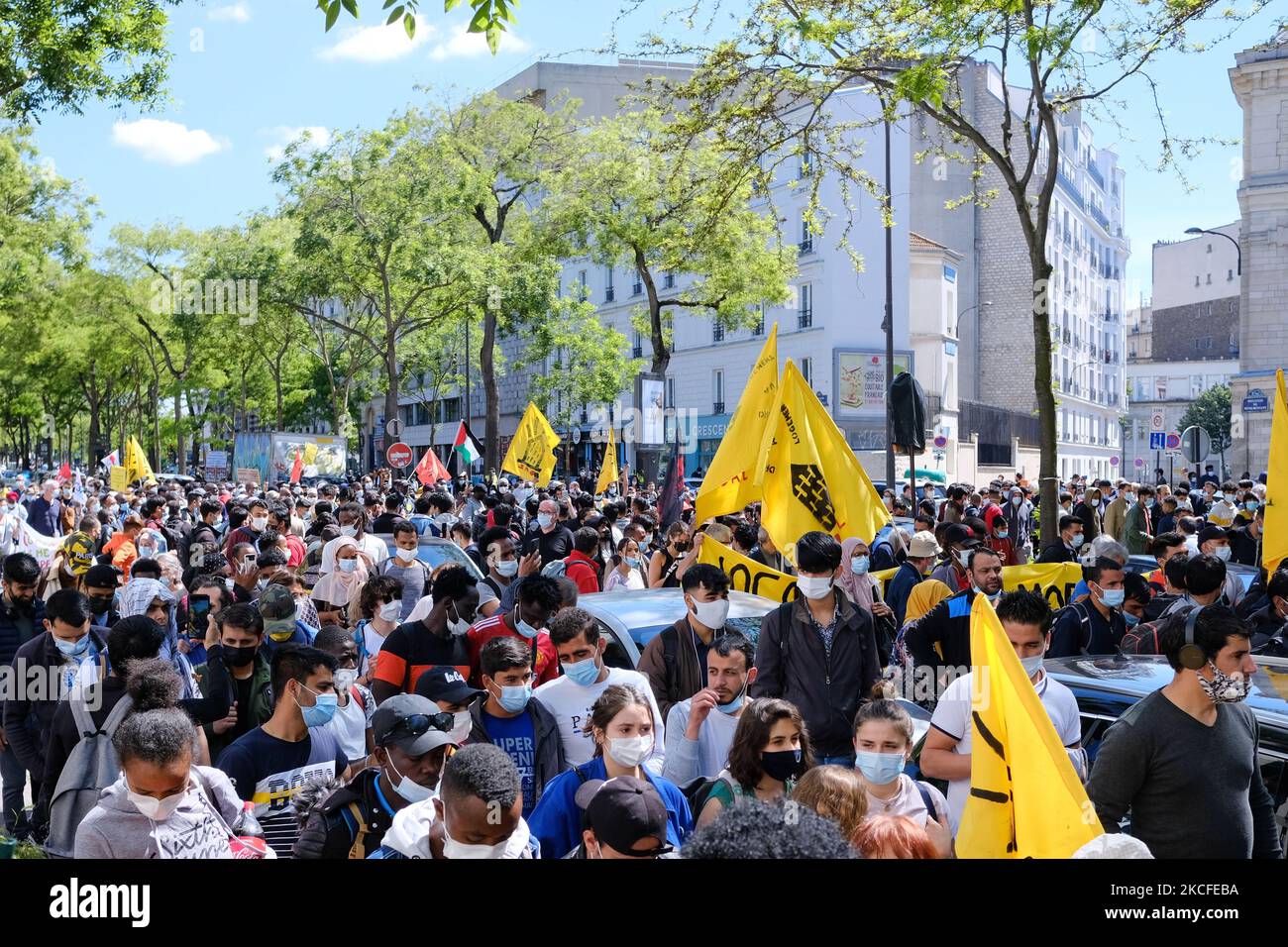 Manifestazione per diritto di alloggio a Parigi, in Francia, il 30 maggio 2021, per denunciare la fine della ''tregua invernale'' e l'inizio di sfratti in affitto. La manifestazione è stata un'occasione per imporre alla prefettura il rehousing di quasi 800 persone. (Foto di Vincent Koebel/NurPhoto) Foto Stock