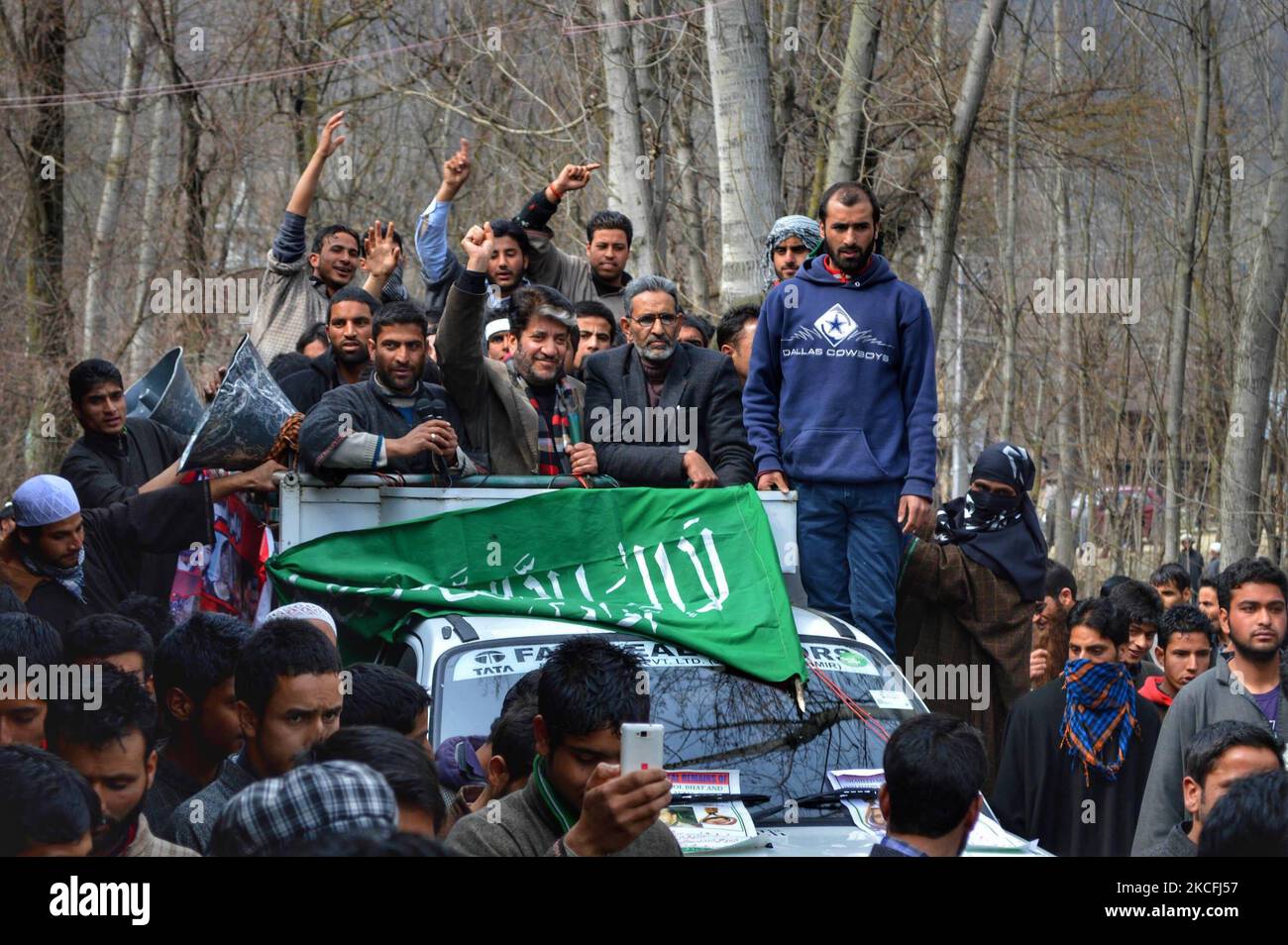 Shabir Ahmad Shah, popolarmente conosciuto come Shabir Shah, è visto durante un raduno nella zona di Bomai di Sopore, distretto di Baramulla, Jammu e Kashmir, India il 14 marzo 2014. Shabir Ahmad Shah, popolarmente noto come Shabir Shah, a Kadipora, Anantnag, Kashmir è il fondatore e presidente del Partito democratico per la libertà di Jammu e Kashmir, una delle principali organizzazioni politiche separatiste che cercano il ''diritto di autodeterminazione'' a Jammu e Kashmir. I familiari dei leader separatisti incarcerati hanno chiesto al Centro di spostarli a Srinagar o rilasciarli al più presto, in seguito alla morte di Tehreek-e-H incarcerato Foto Stock