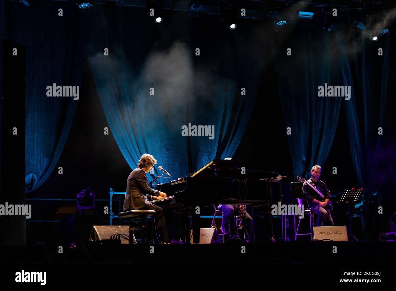 Paolo Jannacci suona dal vivo al Castello Sforzesco per il concerto di inaugurazione della tenuta Sforzesca il 11 giugno 2021 a Milano. (Foto di Alessandro Bremec/NurPhoto) Foto Stock