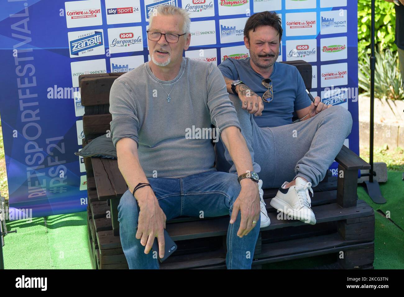 Stefano Tacconi, Totò Schillaci durante la solidarietà del Padel al Rieti Sport Festival, a Rieti, Italia, il 13 giugno 2021. (Foto di Riccardo Fabi/NurPhoto) Foto Stock