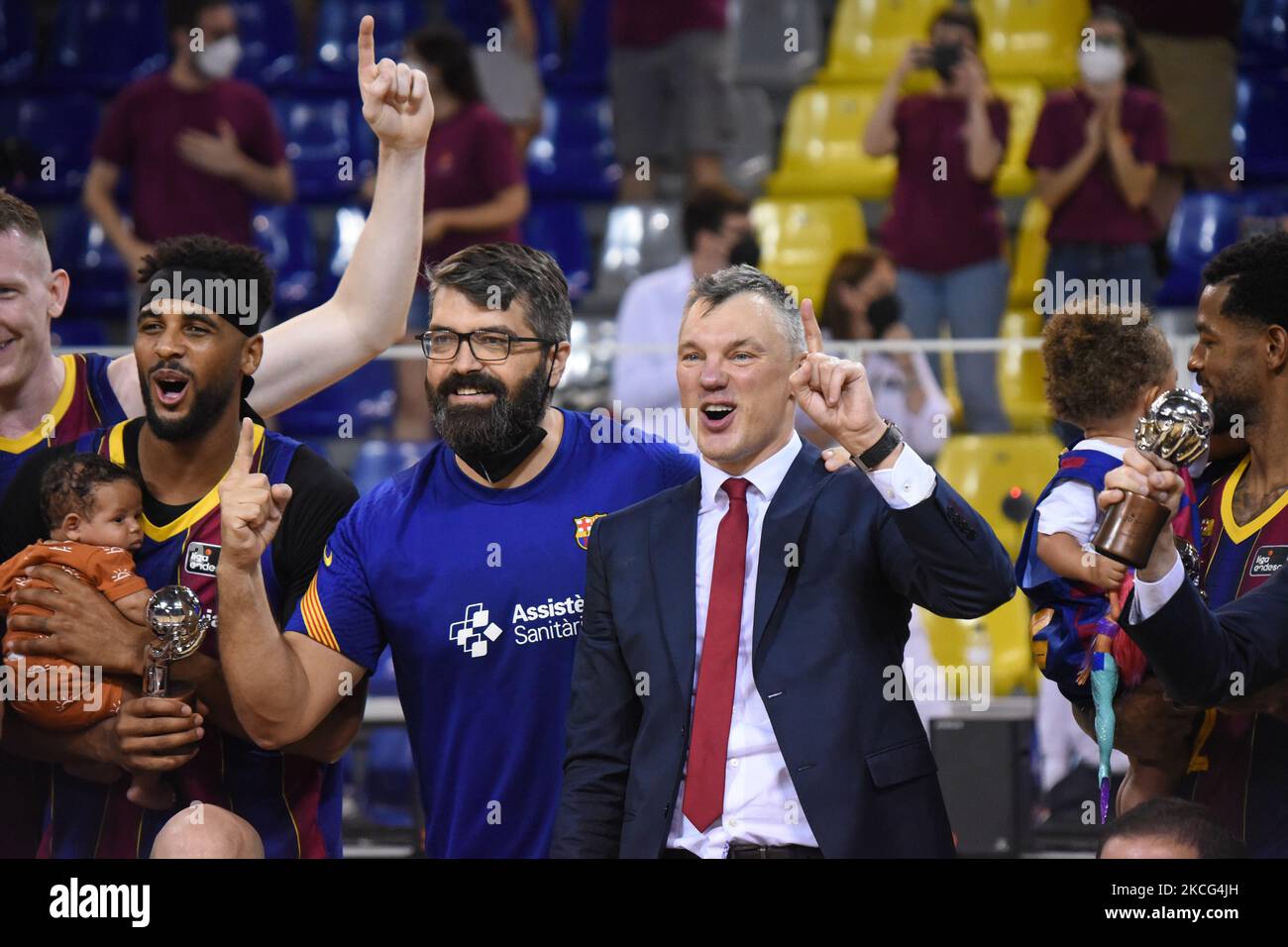 Sarunas Jasikevicius durante la celebrazione per il campionato di Lega ha vinto contro il Real Madrid, il 15th giugno 2021, a Barcellona, Spagna. -- (Foto di Urbanandsport/NurPhoto) Foto Stock