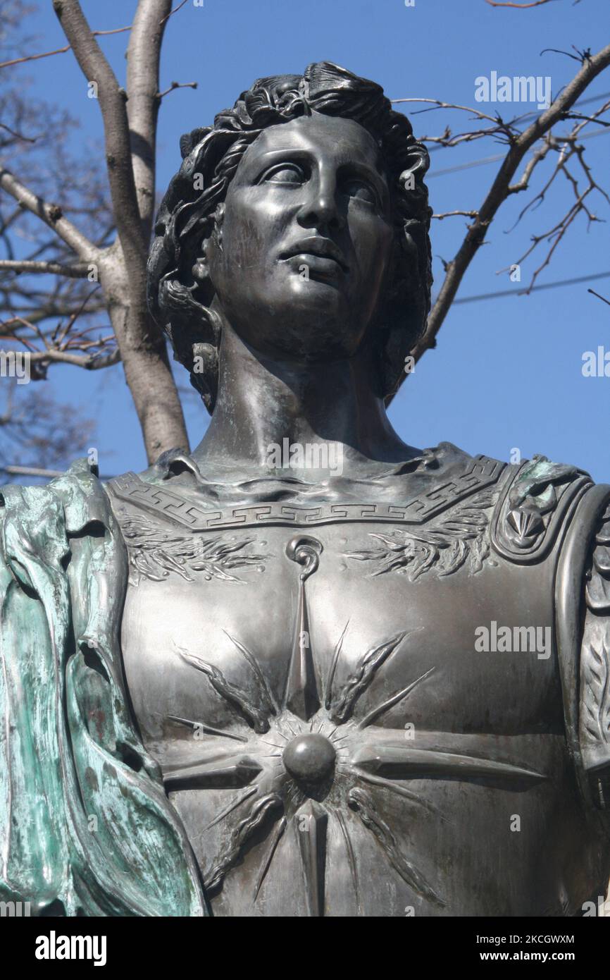 Busto di Alessandro il Grande situato lungo il Danforth in Greektown a Toronto, Ontario, Canada. (Foto di Creative Touch Imaging Ltd./NurPhoto) Foto Stock