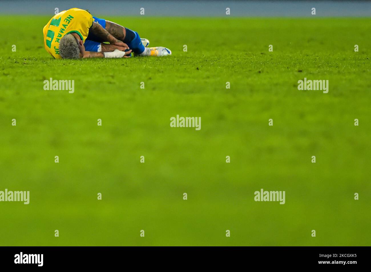 Neymar brasiliano giocatore durante una partita contro il Perù allo stadio Engenhão per la Copa América 2021, questo Lunedi (05). (Foto di Thiago Ribeiro/NurPhoto) Foto Stock