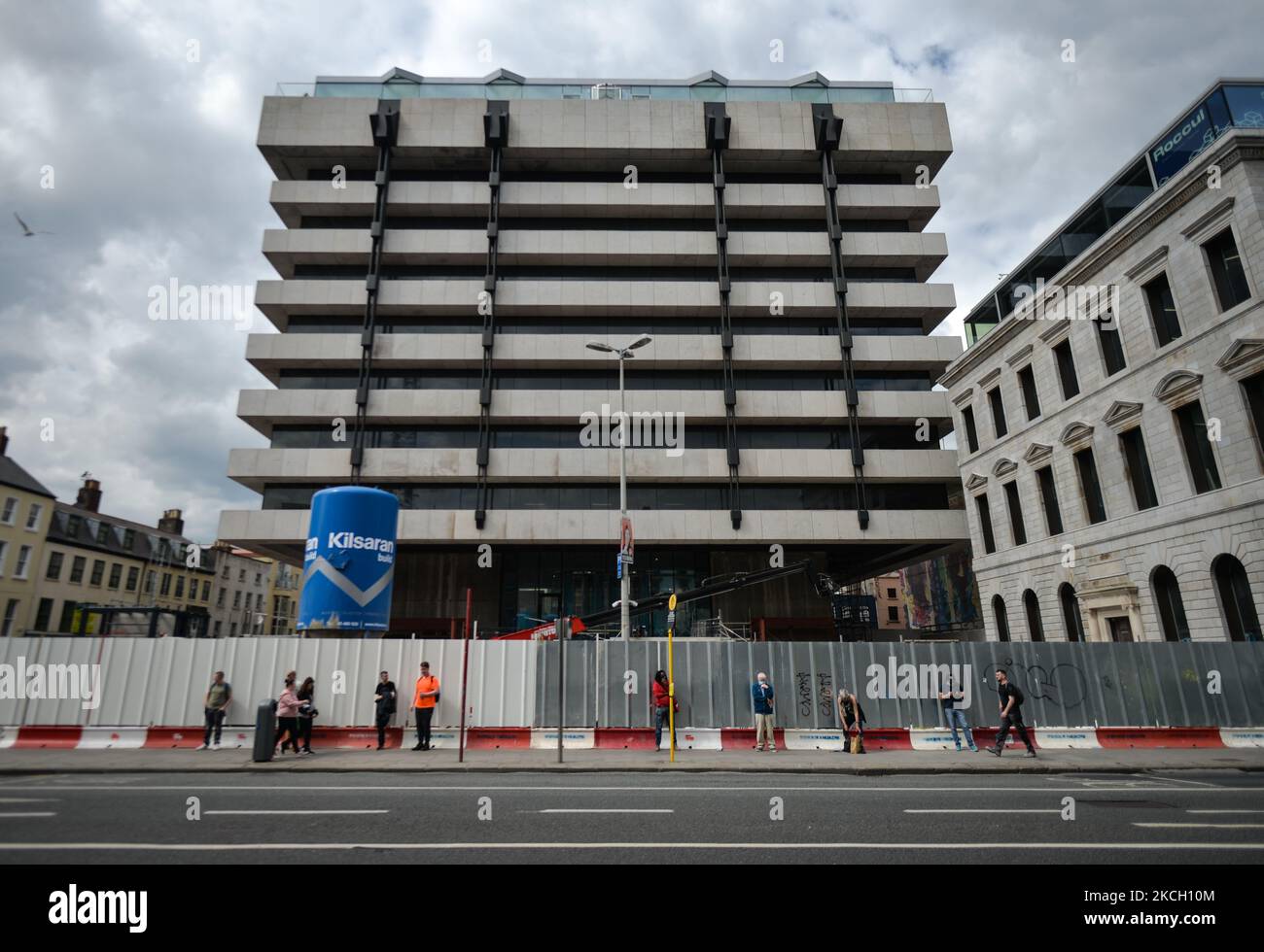 Cantiere per un edificio di uffici in Dame Street, conosciuta come Central Plaza, e anche come l'ex Banca Centrale d'Irlanda. Mercoledì 07 luglio 2021, a Dublino, Irlanda (Foto di Artur Widak/NurPhoto) Foto Stock