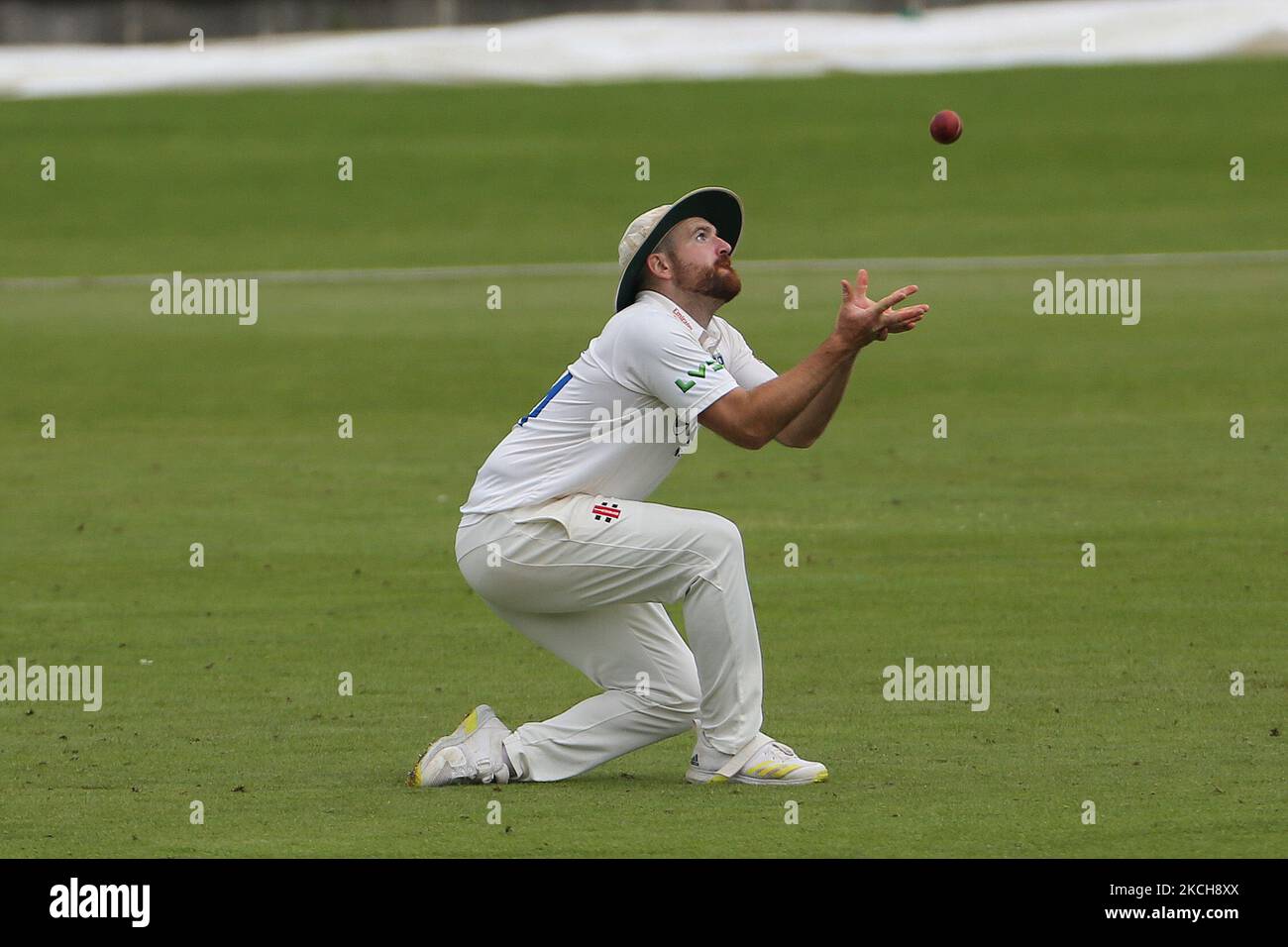 Ben Raine di Durham durante la partita del LV= County Championship tra il Durham County Cricket Club e il Nottinghamshire a Emirates Riverside, Chester le Street il giorno di nozze 14th luglio 2021. (Foto di Mark Fletcher/MI News/NurPhoto) Foto Stock