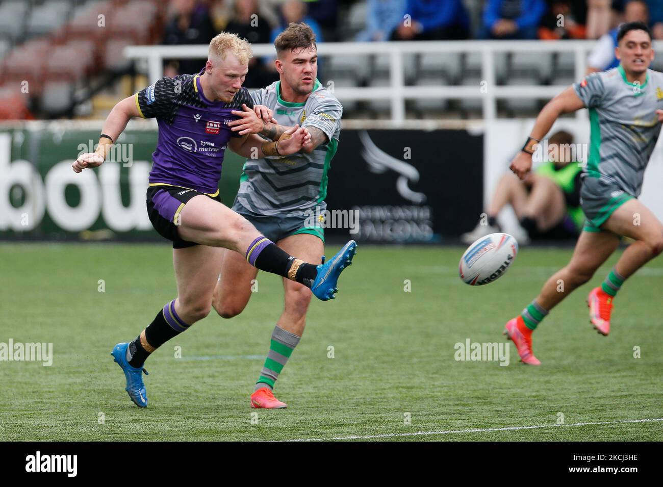 Il Kieran Gill di Newcastle Thunder inizia la partita del campionato TRA Newcastle Thunder e Whitehaven RLFC a Kingston Park, Newcastle, domenica 1st agosto 2021. (Foto di Chris Lishman/MI News/NurPhoto) Foto Stock