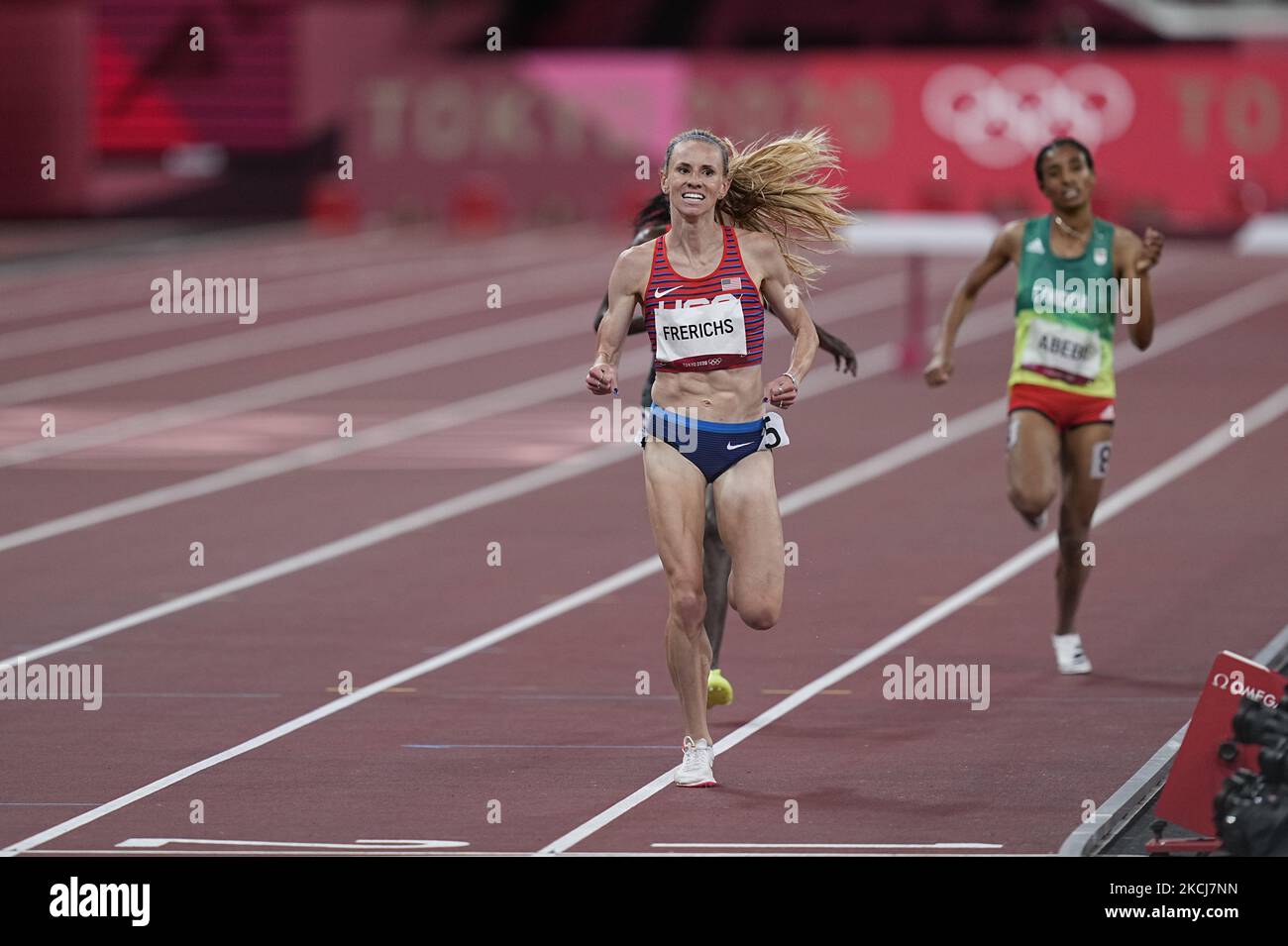 Courtney Frerichs dagli Stati Uniti vincendo argento in 3000 metri steeplechase per le donne alle Olimpiadi di Tokyo, Tokyo Olympic Stadium, Tokyo, Giappone il 4 agosto 2021. (Foto di Ulrik Pedersen/NurPhoto) Foto Stock