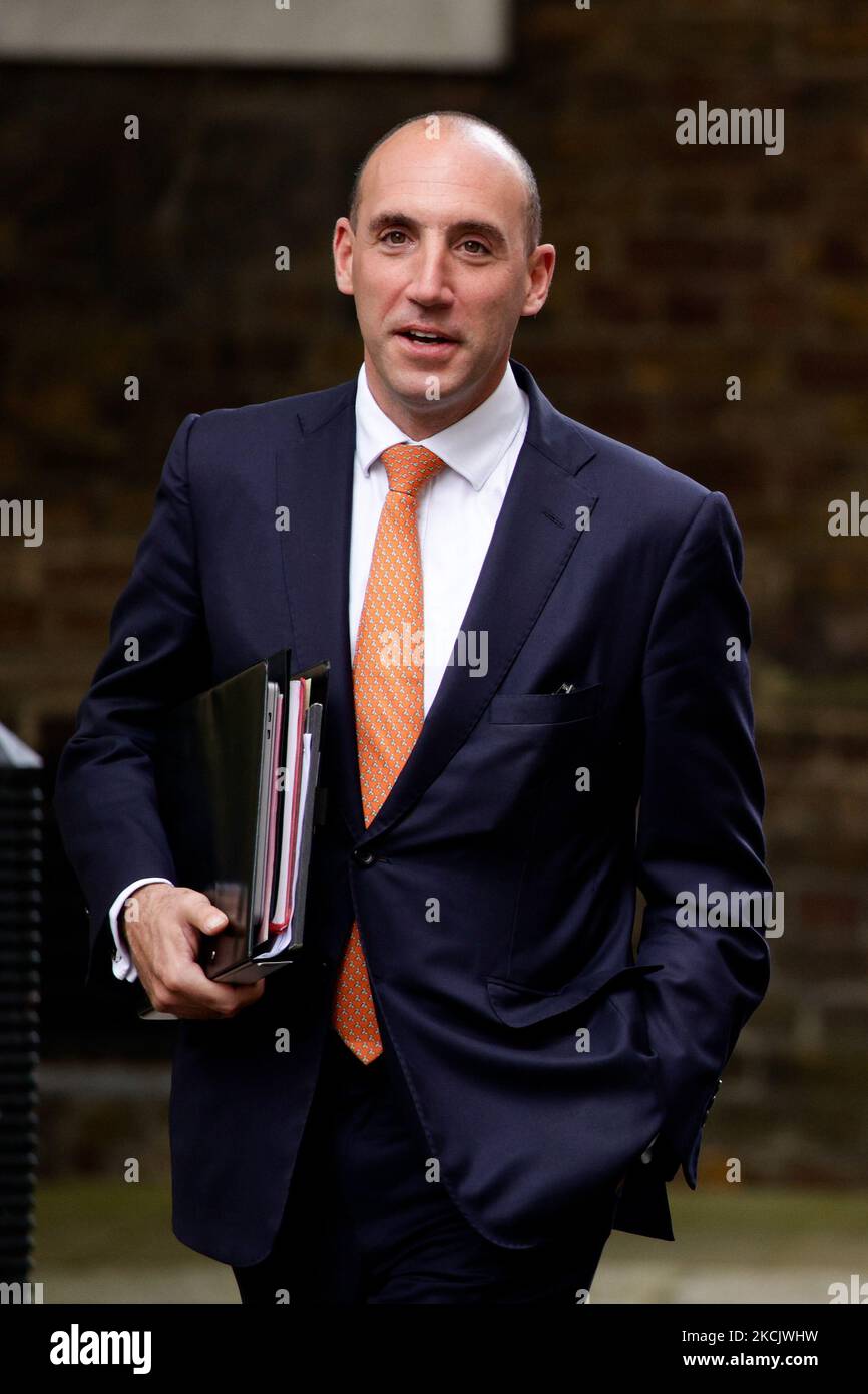 DaN Rosenfield, Capo di Stato maggiore del primo ministro britannico Boris Johnson, salì su Downing Street a Londra, Inghilterra, il 18 agosto 2021. (Foto di David Cliff/NurPhoto) Foto Stock