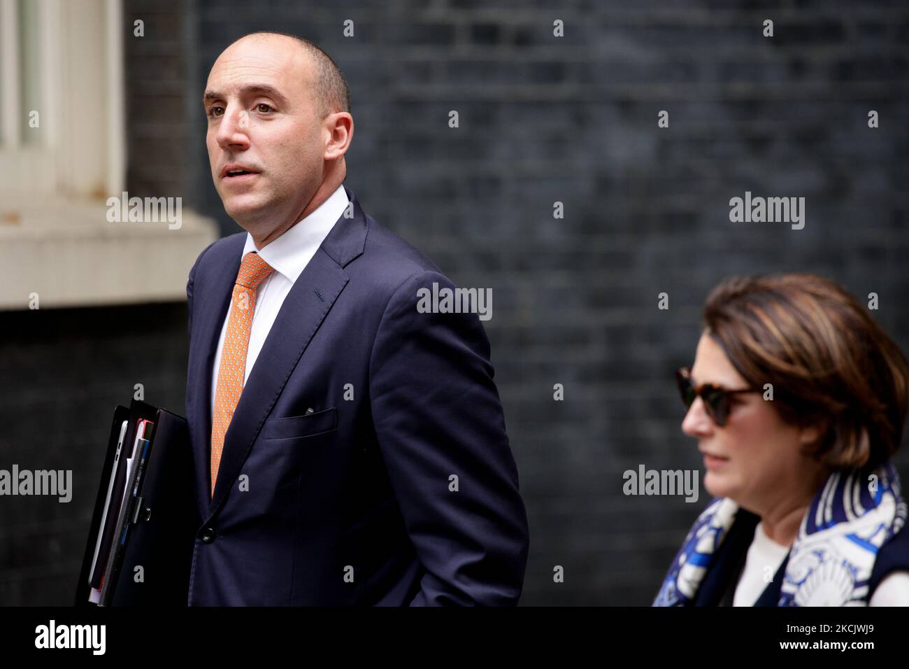 DaN Rosenfield, Capo di Stato maggiore del primo ministro britannico Boris Johnson, salì su Downing Street a Londra, Inghilterra, il 18 agosto 2021. (Foto di David Cliff/NurPhoto) Foto Stock