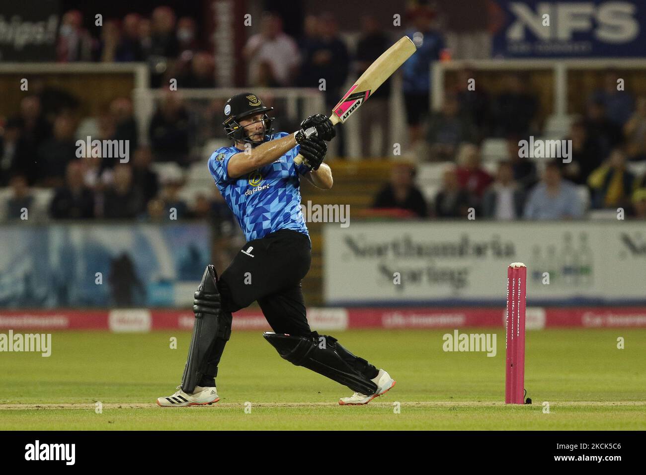 Luke Wright of Sussex bats durante la partita Blast Vitality T20 tra lo Yorkshire County Cricket Club e il Sussex County Cricket Club presso Emirates Riverside, Chester le Street martedì 24th agosto 2021. (Foto di will Matthews/MI News/NurPhoto) Foto Stock