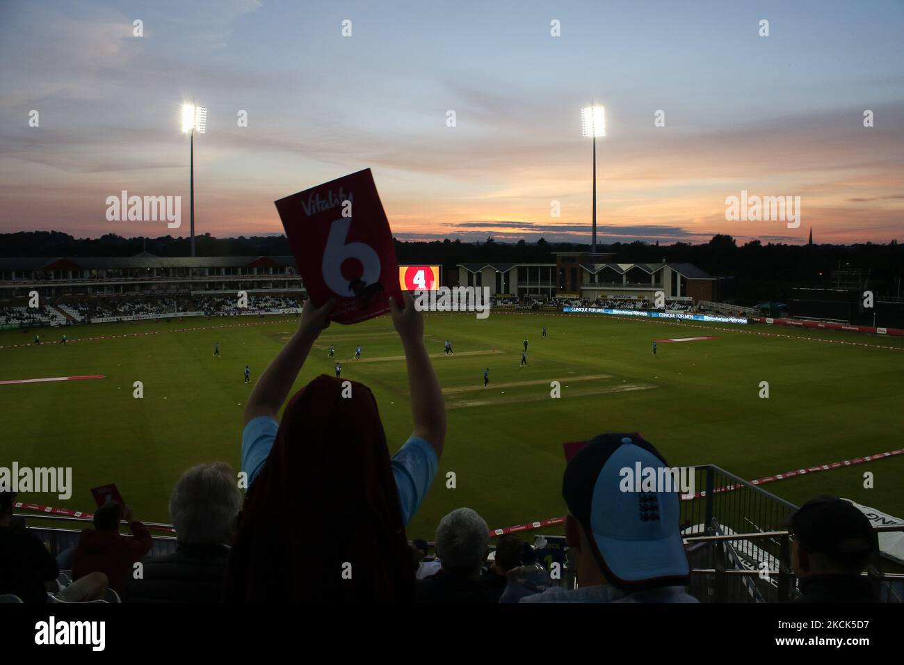 I tifosi hanno visto durante la partita Blast Vitality T20 tra lo Yorkshire County Cricket Club e il Sussex County Cricket Club a Emirates Riverside, Chester le Street, martedì 24th agosto 2021. (Foto di will Matthews/MI News/NurPhoto) Foto Stock