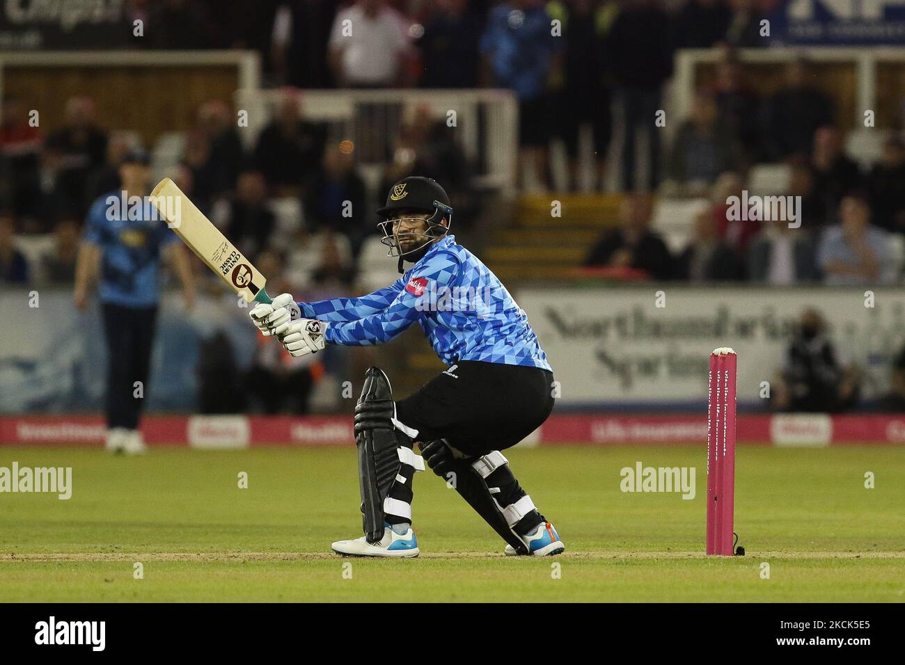 Rashid Khan of Sussex bats durante la partita Blast Vitality T20 tra Yorkshire County Cricket Club e Sussex County Cricket Club presso Emirates Riverside, Chester le Street martedì 24th agosto 2021. (Foto di will Matthews/MI News/NurPhoto) Foto Stock