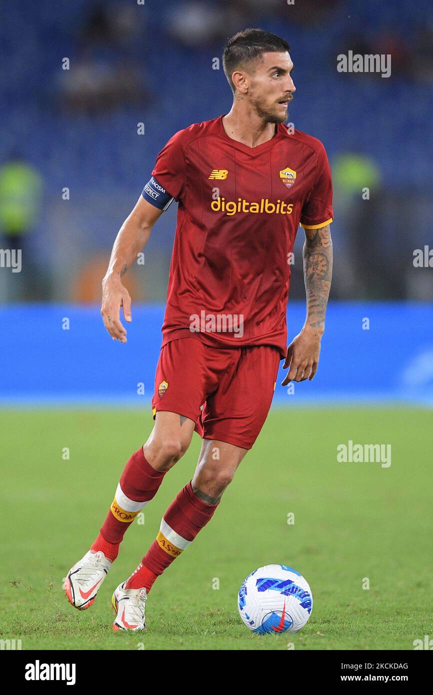 Lorenzo Pellegrini di AS Roma durante la partita di seconda tappa della UEFA Conference League Play-offs tra Trabzonspor e AS Roma allo Stadio Olimpico di Roma il 26 agosto 2021. (Foto di Giuseppe Maffia/NurPhoto) Foto Stock