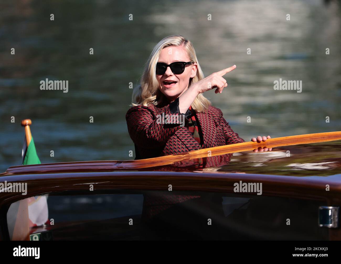 Kirsten Dunst arriva il primo giorno del 78th° Festival Internazionale del Cinema di Venezia, a Venezia, 1 settembre 2021 (Foto di Matteo Chinellato/NurPhoto) Foto Stock