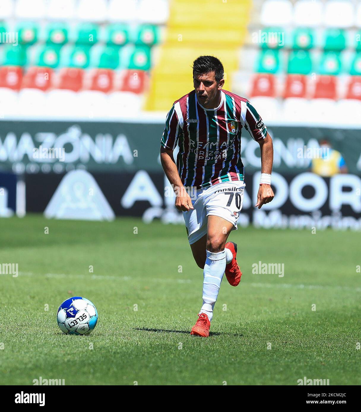 Miguel Rosa di Estrela Amadora SAD in azione durante la partita Liga ...