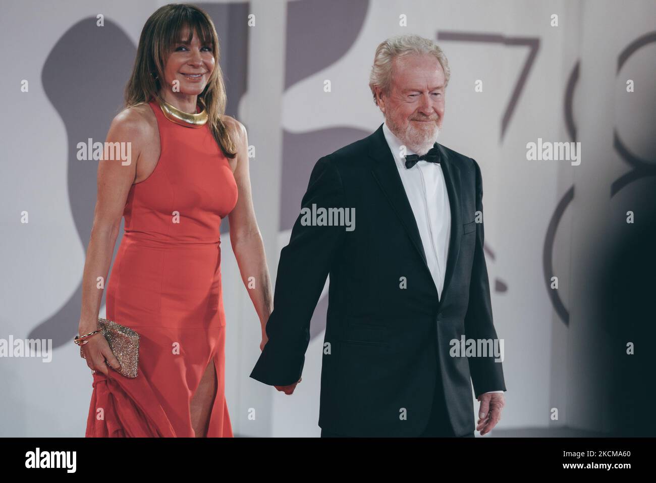 Giannina Facio e la regista Ridley Scott partecipano al tappeto rosso del film "l'ultimo duello" durante il 78th° Festival Internazionale del Cinema di Venezia, il 10 settembre 2021 a Venezia (Foto di Luca Carlino/NurPhoto) Foto Stock