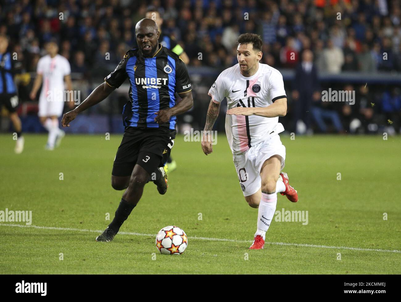 Lionel messi di PSG, Eder Balanta del Club Brugge (a sinistra) durante la UEFA Champions League, Group Stage, Group 1 Football Match tra Club Brugge KV e Parigi Saint-Germain (PSG)il 15 settembre 2021 a Jan Breydel Stadion di Bruges, Belgio (Foto di Jean Catuffe/DPPI/LiveMedia/NurPhoto) Foto Stock