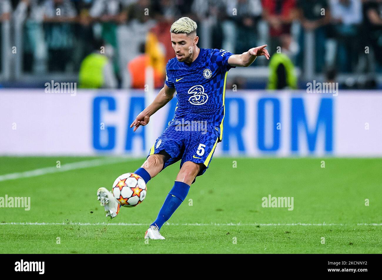 Jorginho del Chelsea FC durante la partita H del gruppo UEFA Champions League tra il FC Juventus e il Chelsea FC allo stadio Allianz di Torino, Italia, il 29 settembre 2021. (Foto di Giuseppe Maffia/NurPhoto) Foto Stock