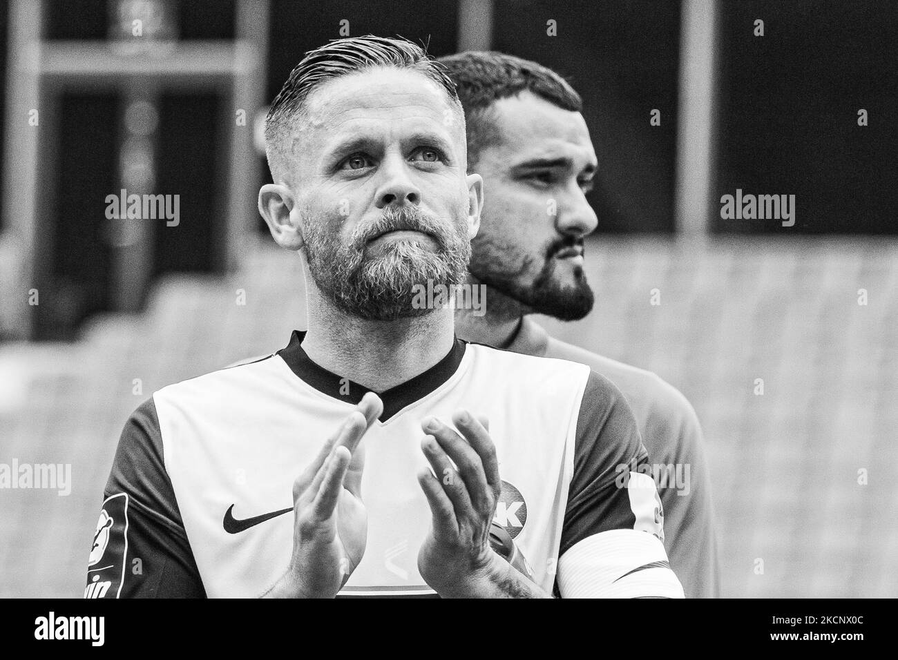 Mike Wunderlich del 1.FC Kaiserslautern celebrare dopo la loro vittoria di squadra nel 3. Liga match tra TSV Havelse e 1.FC Kaiserslautern all'HDI-Arena il 02 ottobre 2021 ad Hannover, Germania. (Foto di Peter Niedung/NurPhoto) Foto Stock